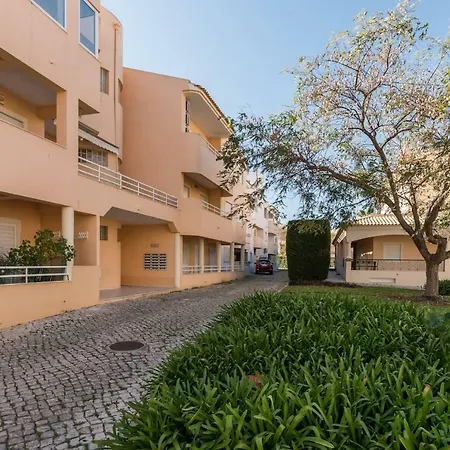 Checkincheckout Falesia With Pool וילהמורה