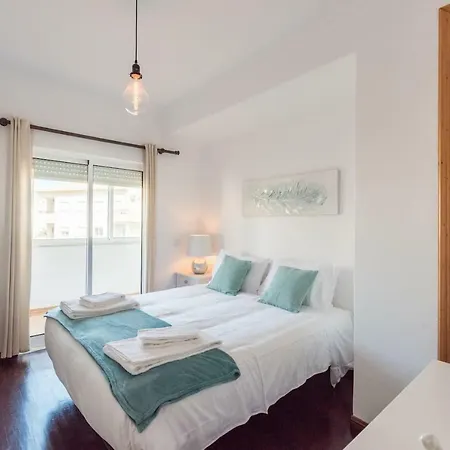 דירה Checkincheckout Falesia With Pool *